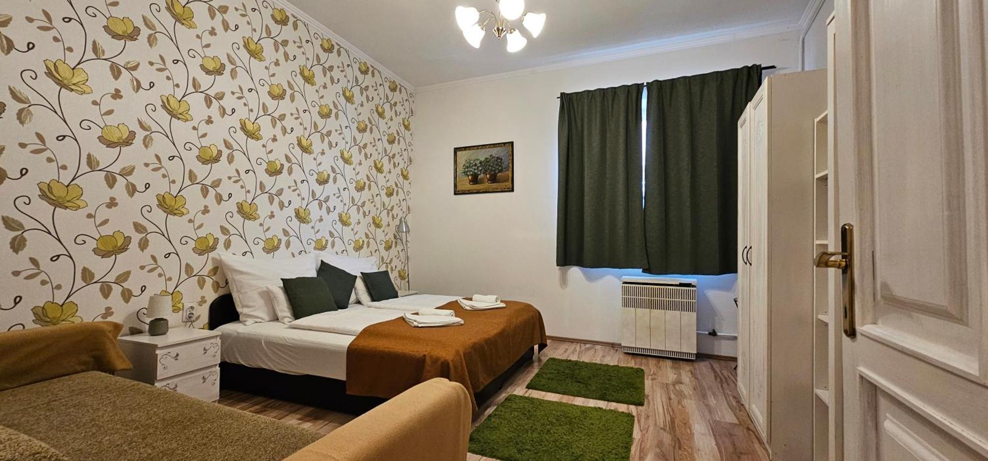Indium City Panzio Eger Exteriér fotografie